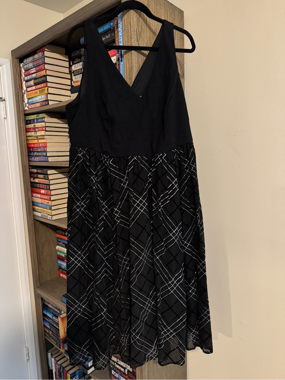 torrid Black V-Neck Sleeveless Dress with White Geometric Skirt